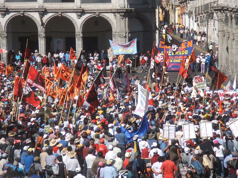 800px Strike 2007 protest meeting Arequipa 3