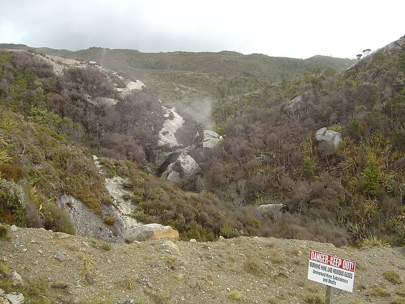 800px Burning mine near Denniston New Zealand
