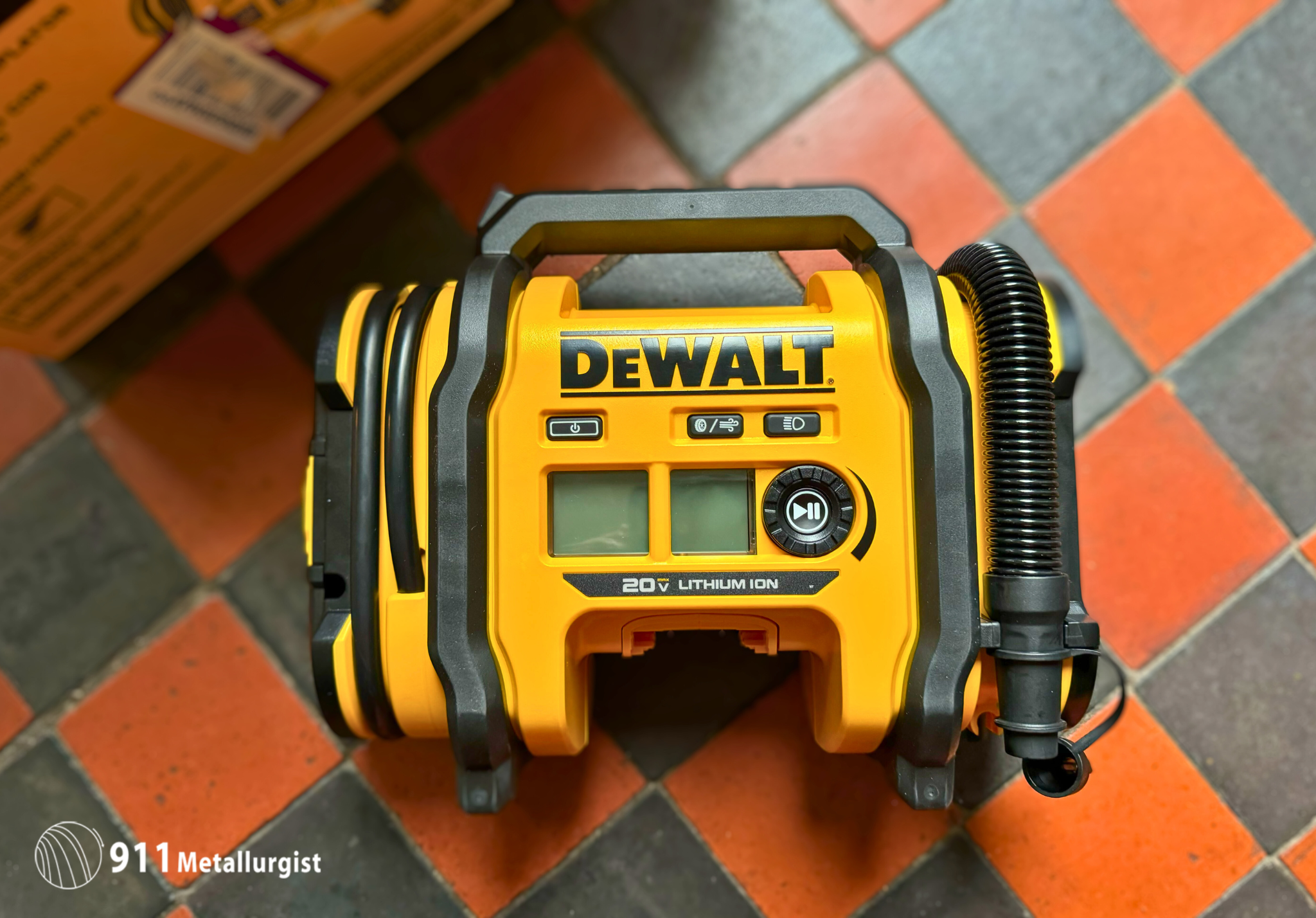 DeWalt DCC020IB 20V Max Cordless Air Compressor