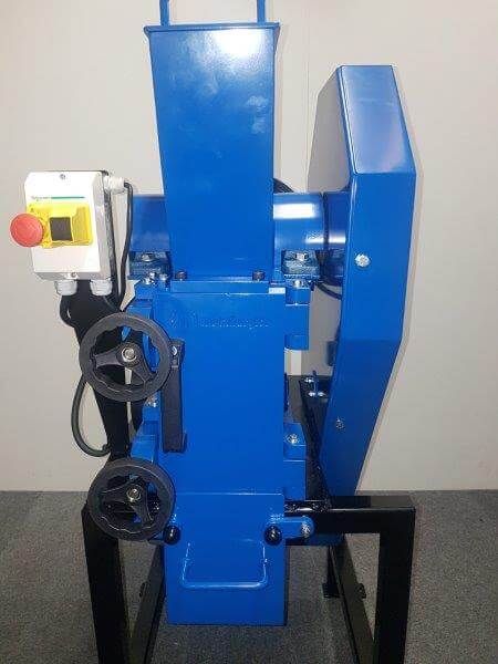 laboratory jaw crusher (20) laboratory jaw crusher (20)
