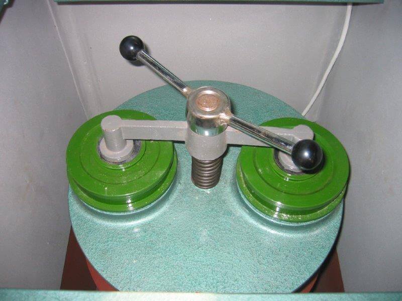 laboratory ring & puck pulverizer (4) laboratory ring & puck pulverizer (4)