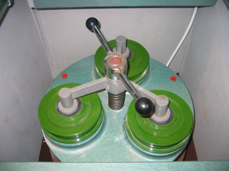 laboratory sample pulveriser (6) laboratory sample pulveriser (6)
