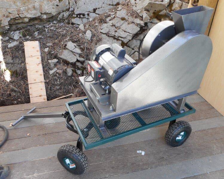 small rock crusher (9) small rock crusher (9)