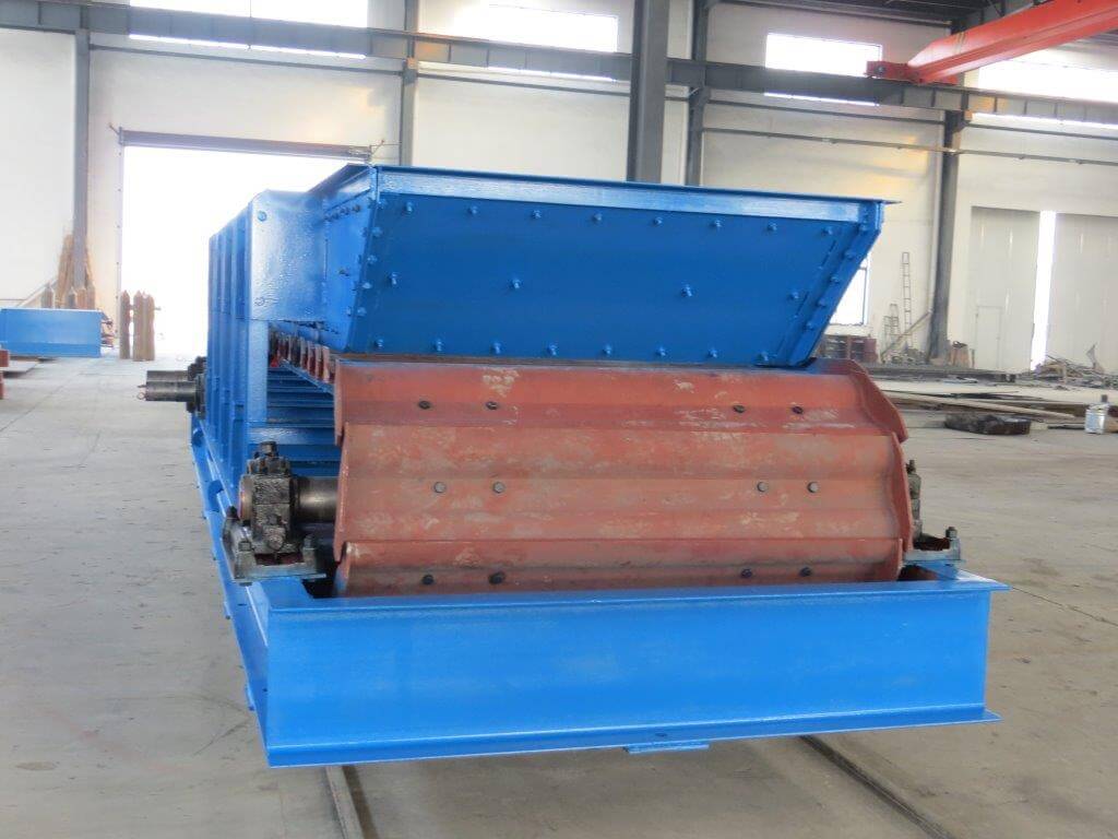 plate feeders (11) plate feeders (11)
