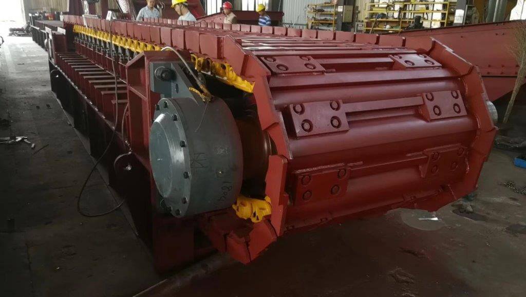 plate feeders (14) plate feeders (14)