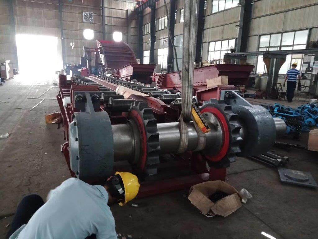 plate feeders (18) plate feeders (18)