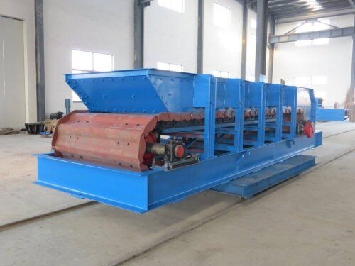 plate feeders (7) plate feeders (7)