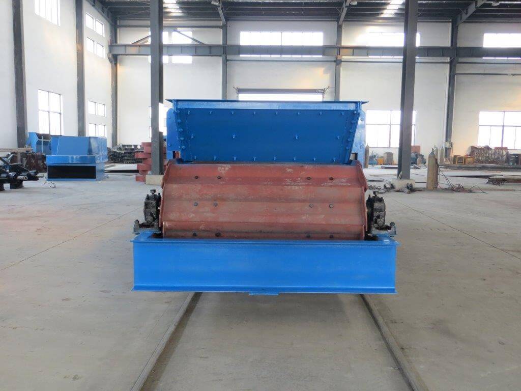 plate feeders (9) plate feeders (9)