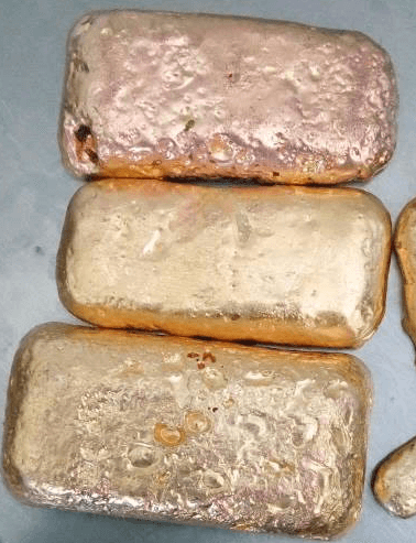 leaching gold copper cyanide present heap vat presence improve